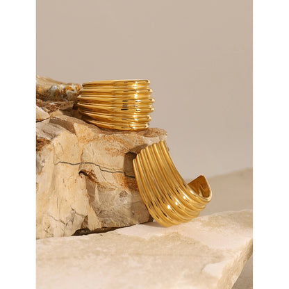 Ribbed Texture Gold Hoop Jewelry