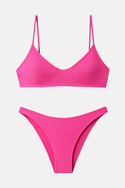 Lena Red Bikini Set – Bold & Flirty Beachwear for Summer Vibes